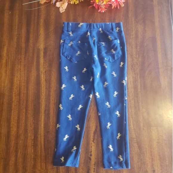 🔥4/$15🔥 Girls size 4T Navy Blue Leggings With Gold Unicorns - Picture 3 of 3